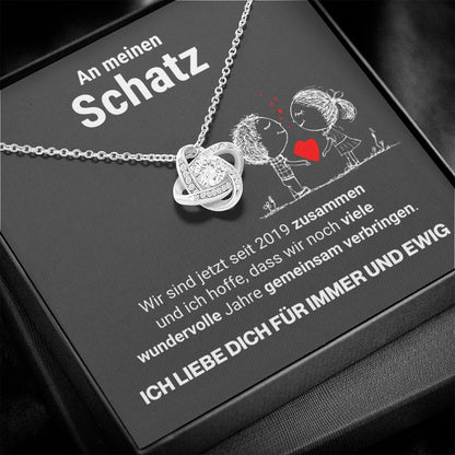 Schatz "Zusammen seit" Halskette - 14K Weißgold über Edelstahl - Liebesknoten - Liebesjuwel